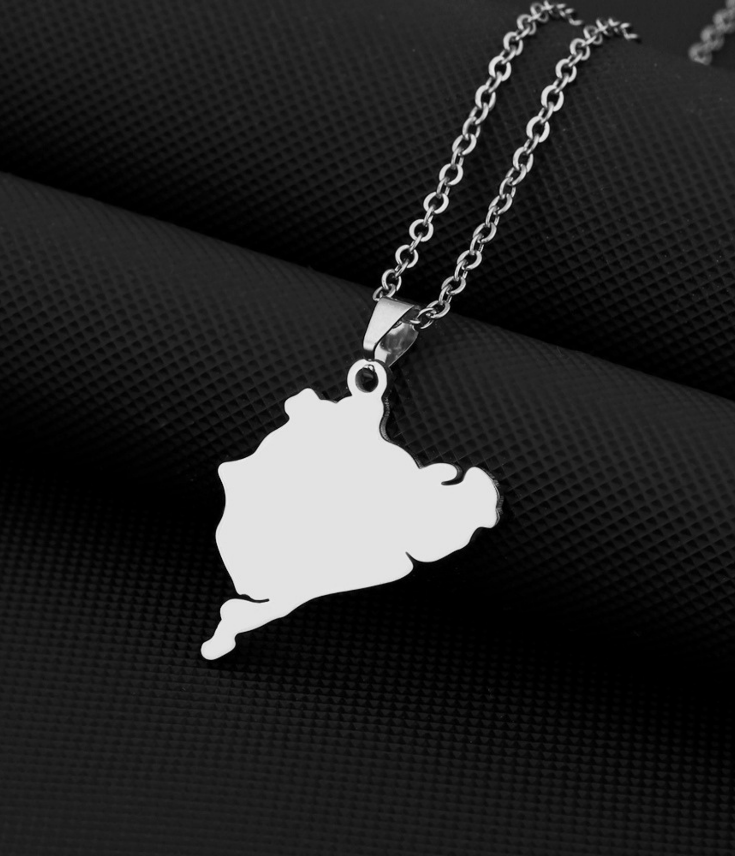 Nürburgring 賽道造型頸鏈